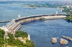 Екологи перевірили воду у річці Дніпро: що виявили